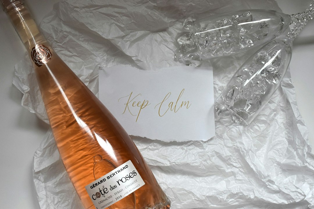 Gepersonaliseerde champagnefles: zo maak je er een uniek cadeau van